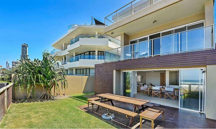Beachfront Beauty! Gold Coast Exterior photo