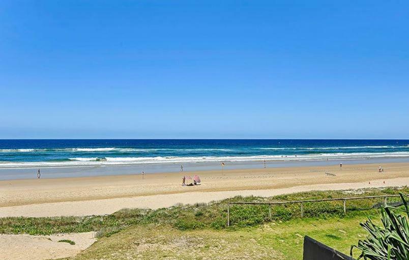 Beachfront Beauty! Gold Coast Exterior photo